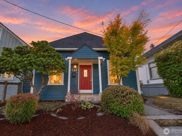 743 N 74th Street, Seattle, WA 98103