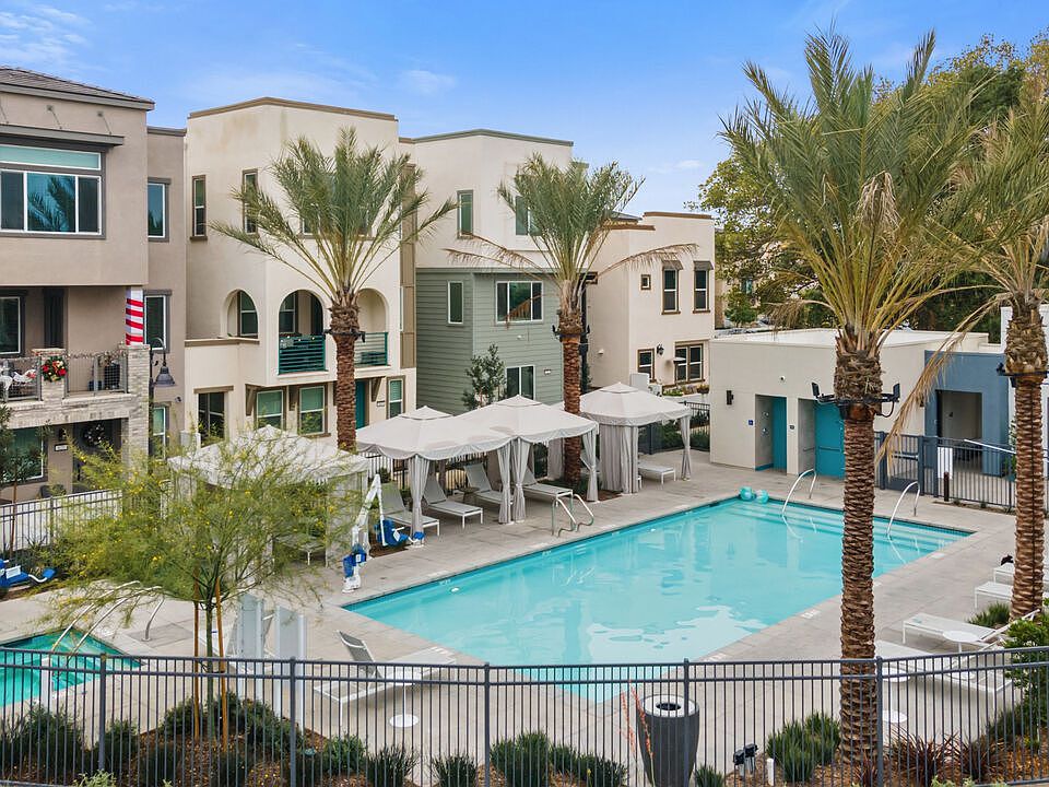 1st image of 521 Daniel Freeman Cir