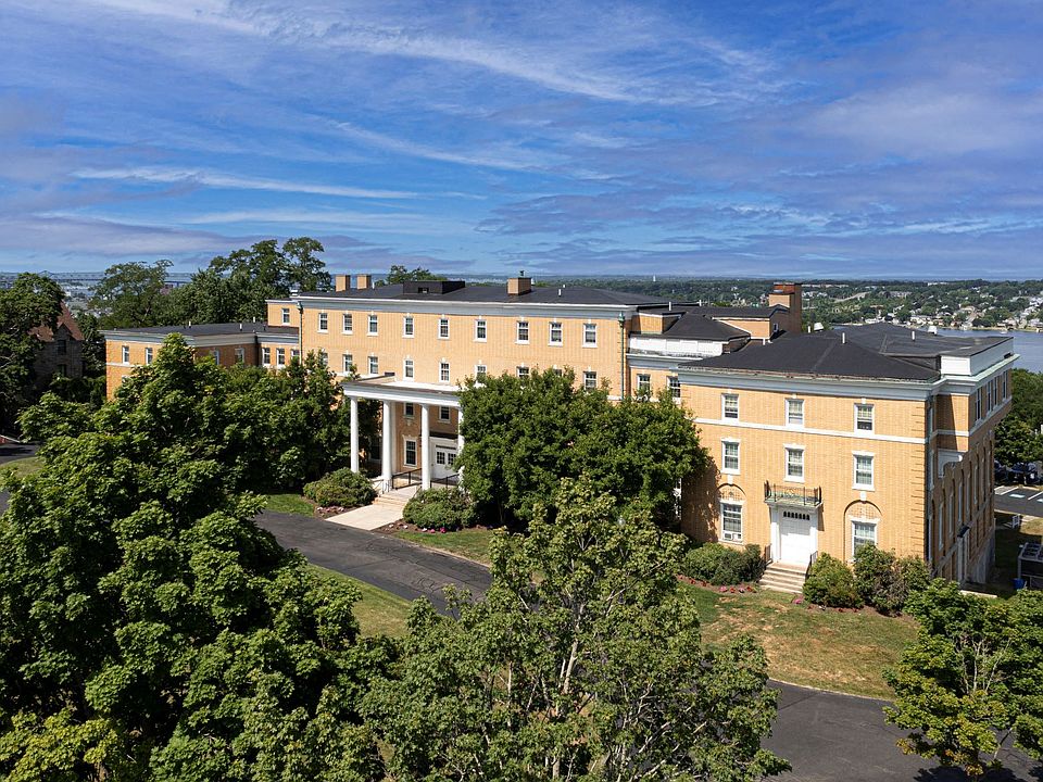 Building Photo 5