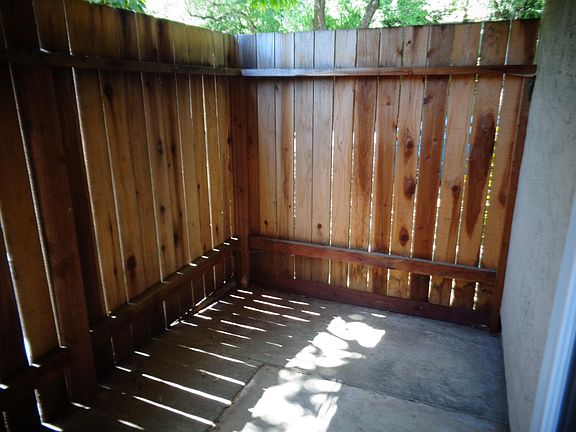 4th image of 2300 G St APT 7