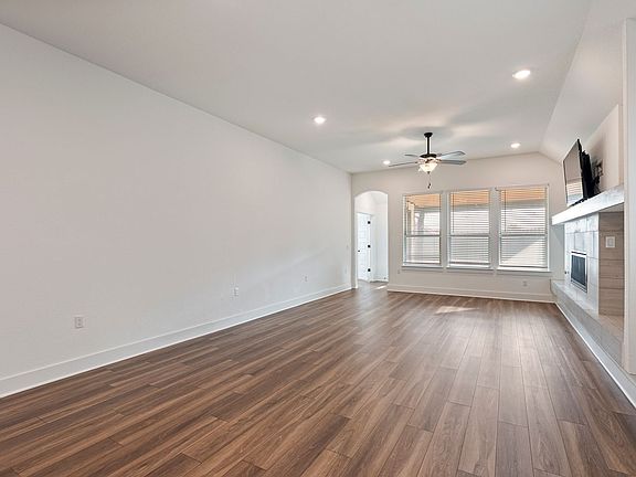 5th image of 11008 Strawberry Roan Dr