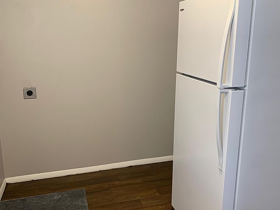5th image of 202 Grace St APT C