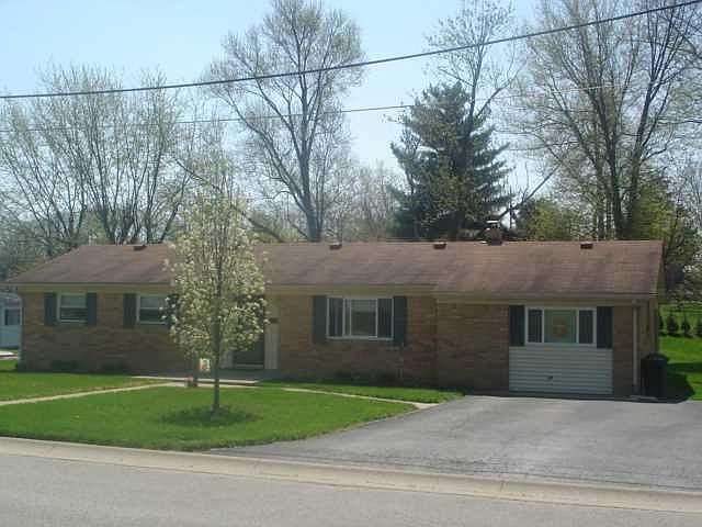 1st image of 715 E 10th St #Townhouse
