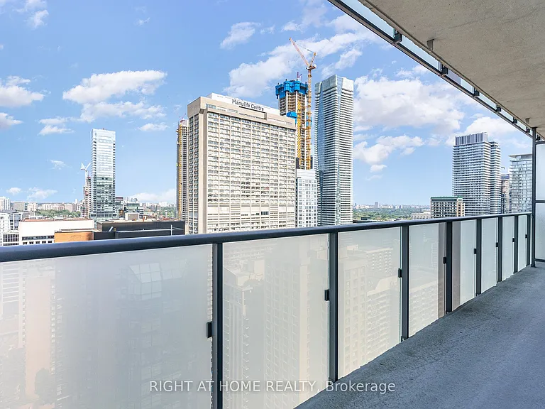 1080 Bay St #3308 — Photo 11