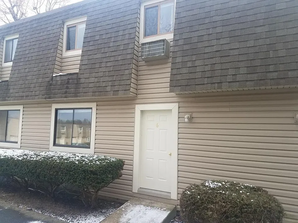 405 Blackhawk Rd #6