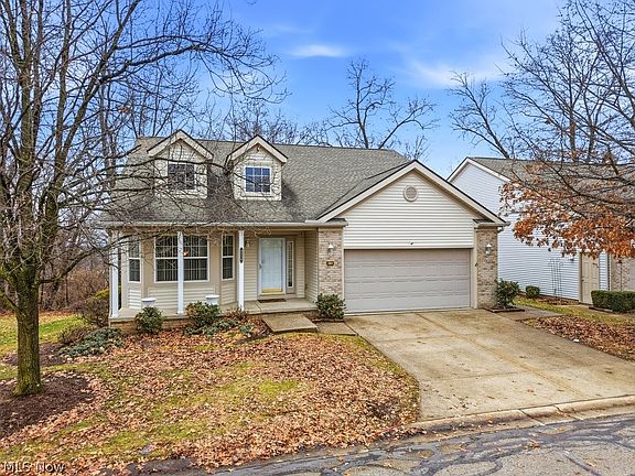 2nd image of 8539 Primrose Ln