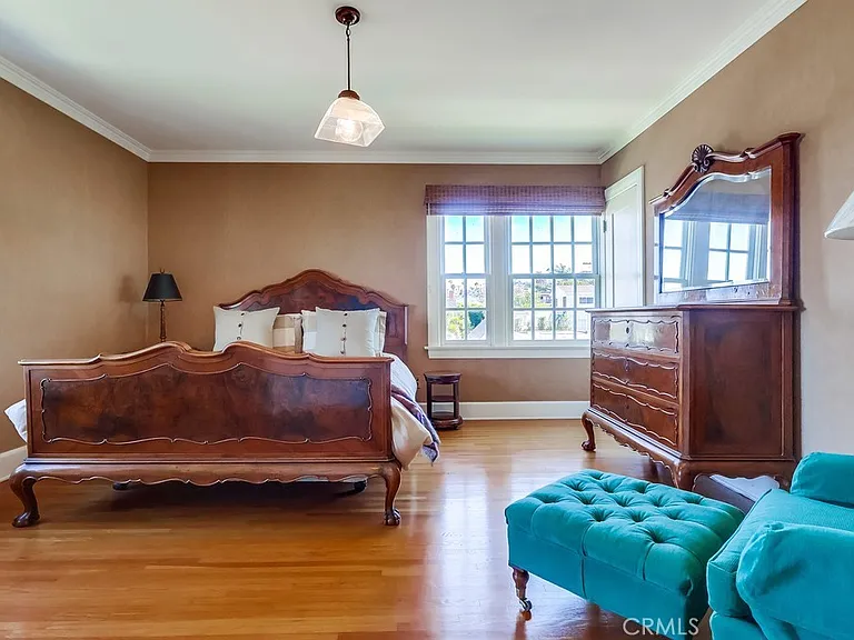 1239 S Patton Ave — Photo 33