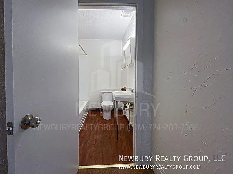37 Hickory St — Photo 36