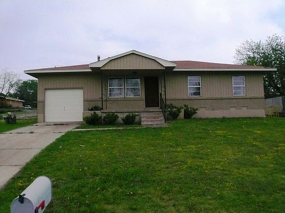 3rd image of 2215 NW 36th St