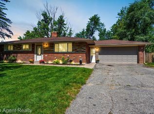 3476 Levee St, Waterford, MI