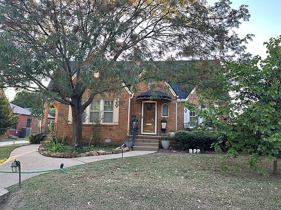 2nd image of 1534 S Delaware Ave