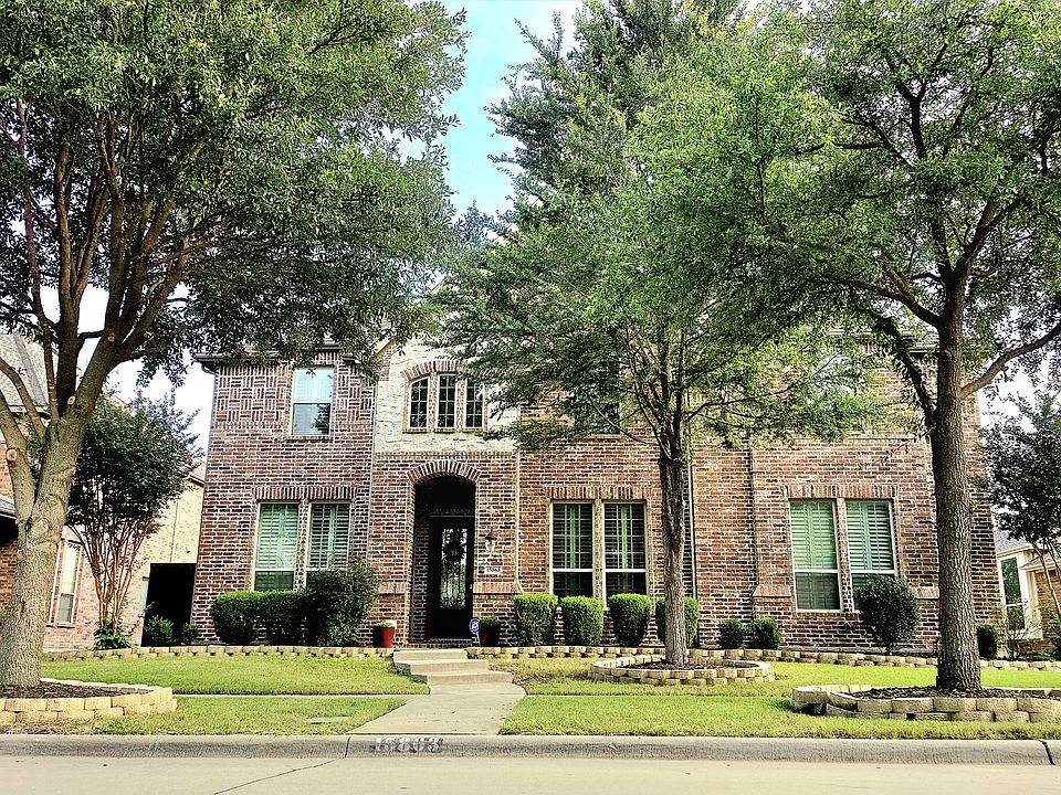 1st image of 15863 Willowbrook Ln