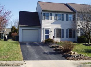 727 Fieldstone Ln, Elizabethtown, PA 17022