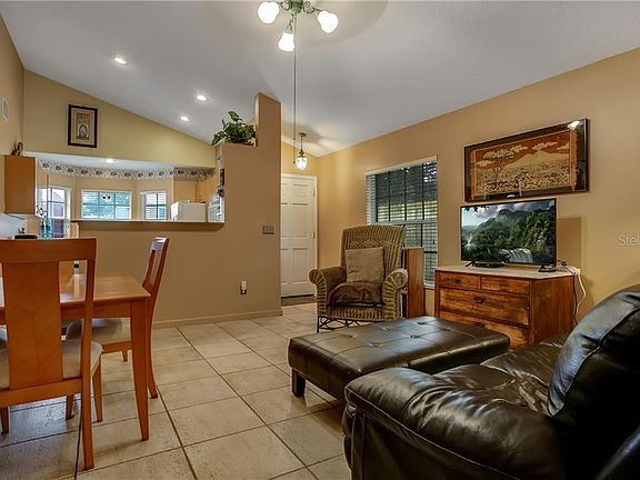 3rd image of 2308 S Bumby Ave