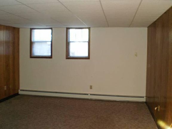 5th image of 1823 Portland Ave #11