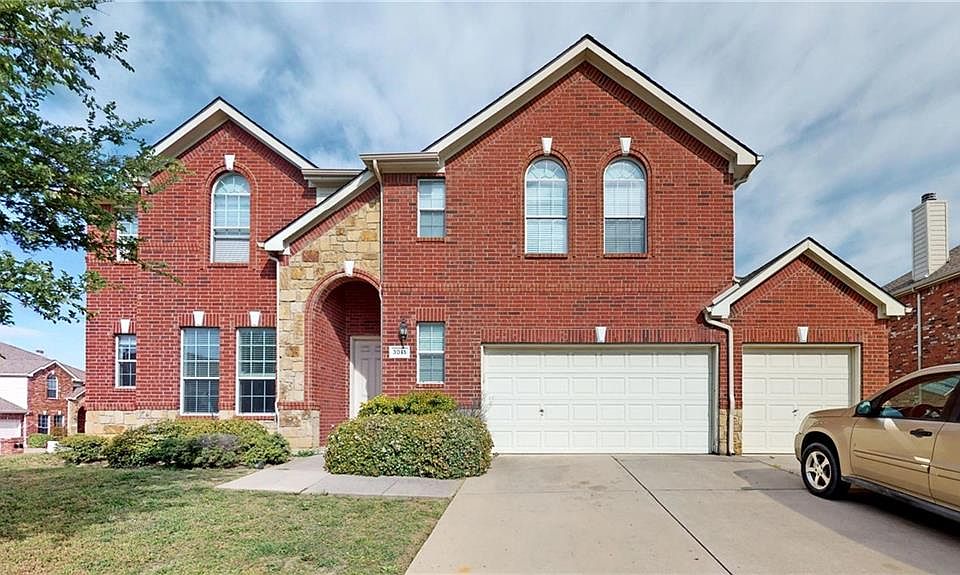1st image of 3015 Blue Lake Dr