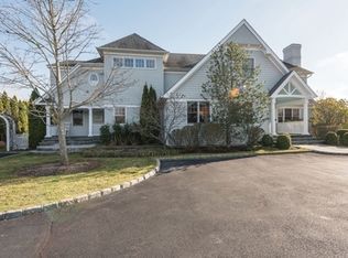 820 N Sea Mecox Rd, Southampton, NY 11968