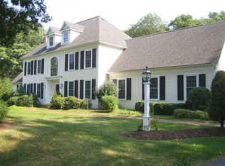 195 Pine St, Medfield, MA 02052