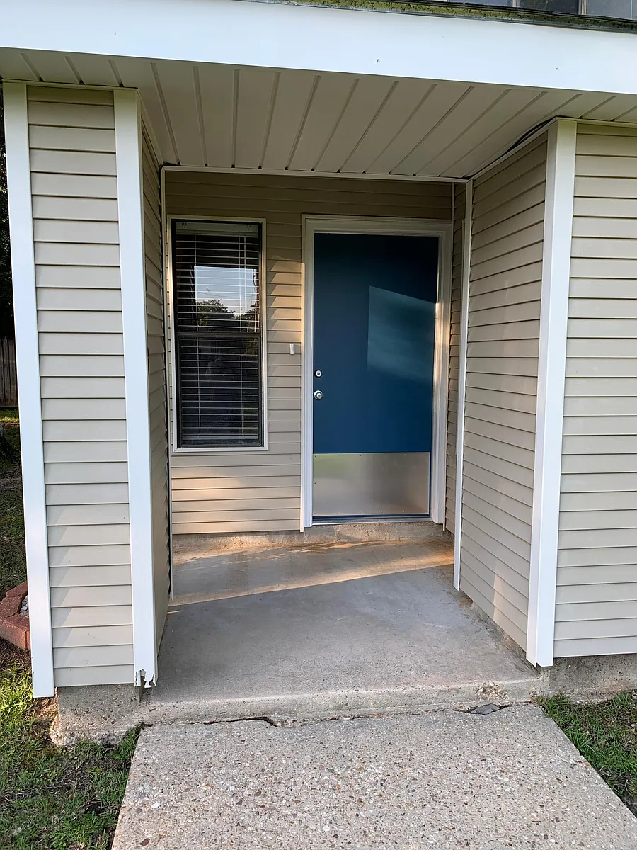 Building Photo - 316 Cedarwood Dr #316