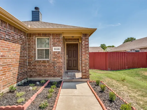 9116 Tumbleweed Dr, Aubrey, TX 76227