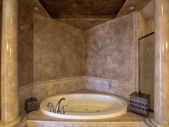 5th image of 2901 S Atlantic Ave #101