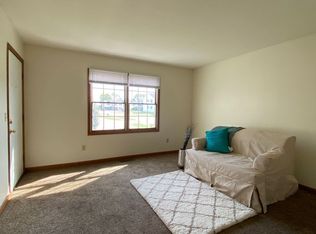 203 Stonewall Ct APT 2, Nappanee, IN 46550