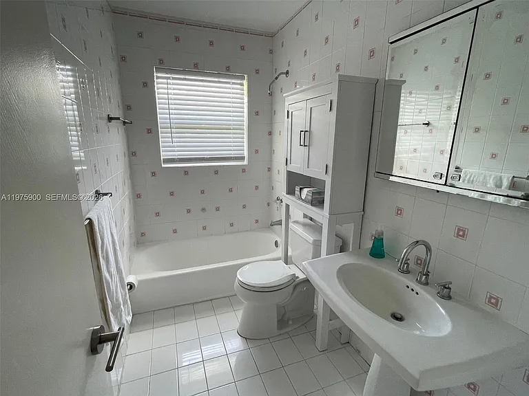 1420 Baracoa Ave — Photo 13
