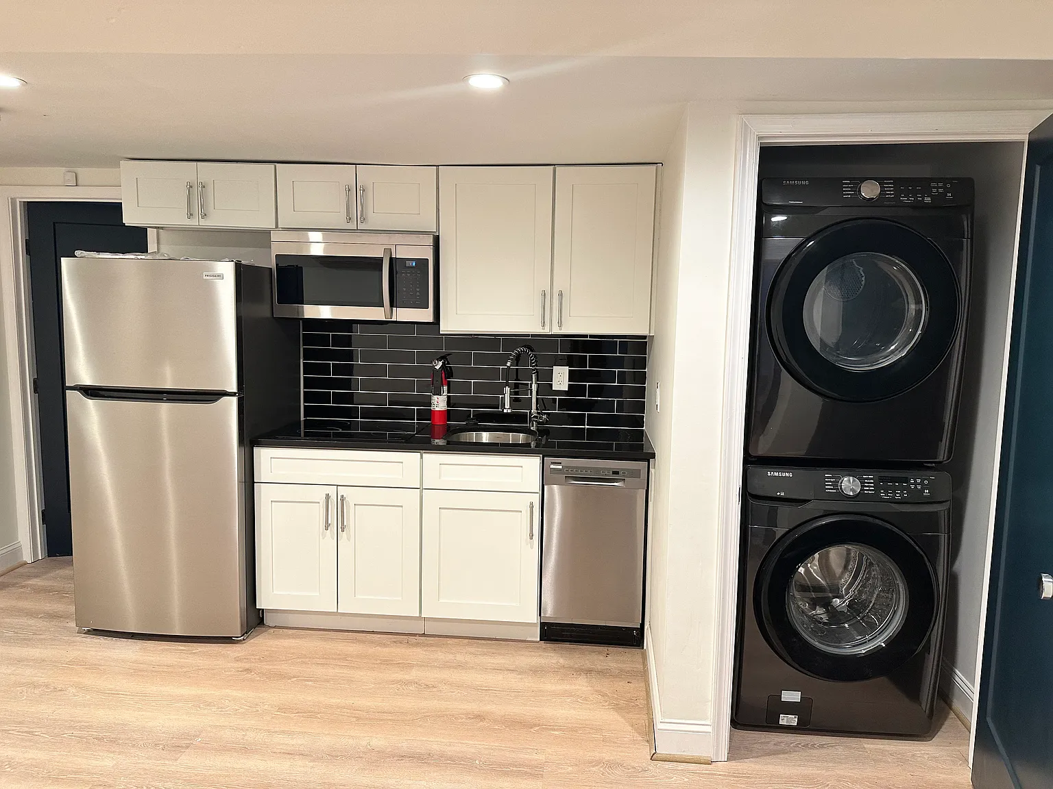 1 bed, 700 sqft, $1,650 — Photo 2