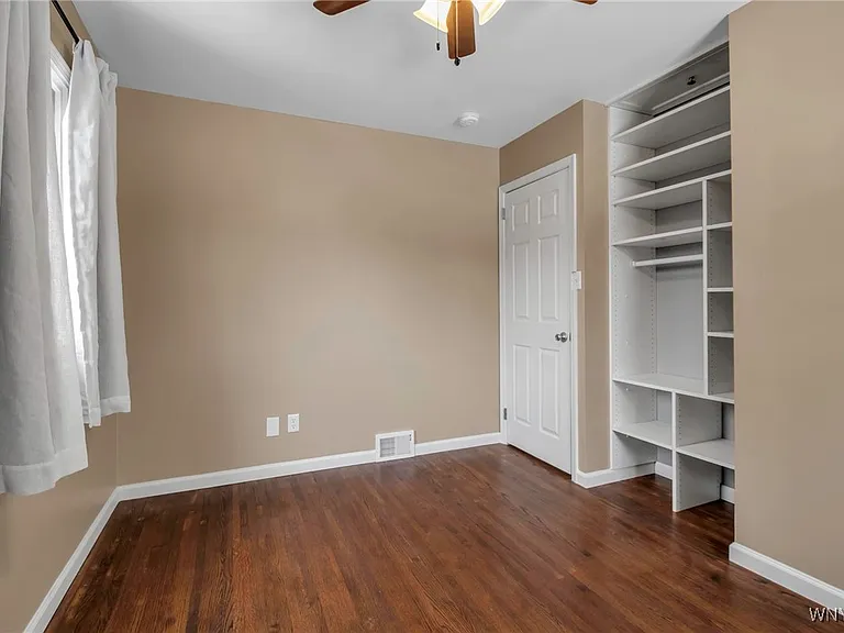 317 Hedwig Dr — Photo 5