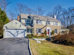 2 Claiborne Rd, Harrison, NY 10528