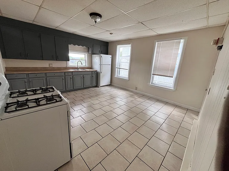 271 Elm St #2 — Photo 2