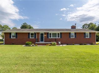 5441 N Sunland Dr, Virginia Beach, VA 23464