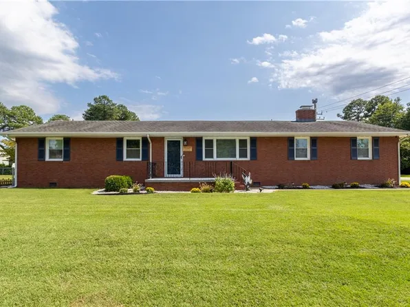 5441 N Sunland Dr, Virginia Beach, VA 23464
