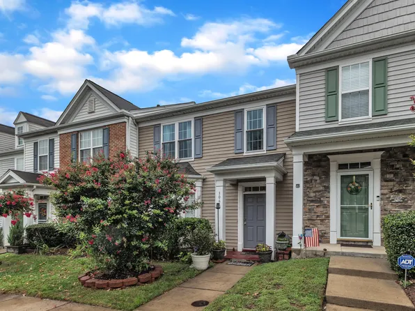 306 Walnut Woods Dr, Morrisville, NC 27560