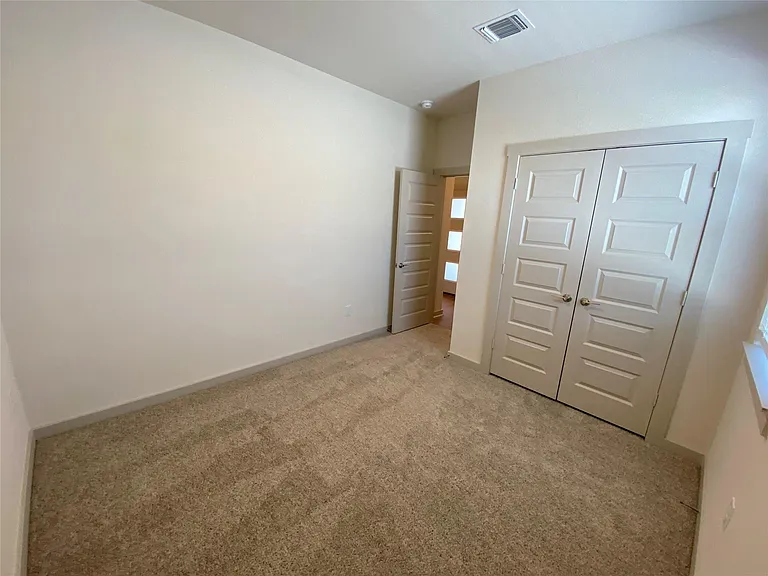 2205 Sisterdale Ln — Photo 23