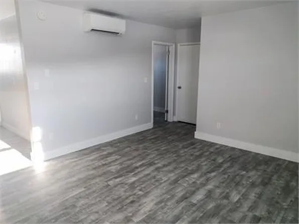 639 Russian Street