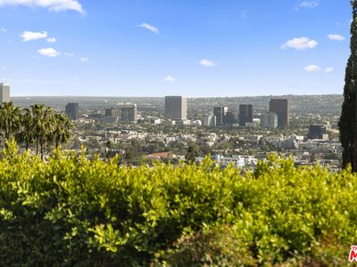 1270 Sunset Plaza Dr, Los Angeles, CA, 90069
