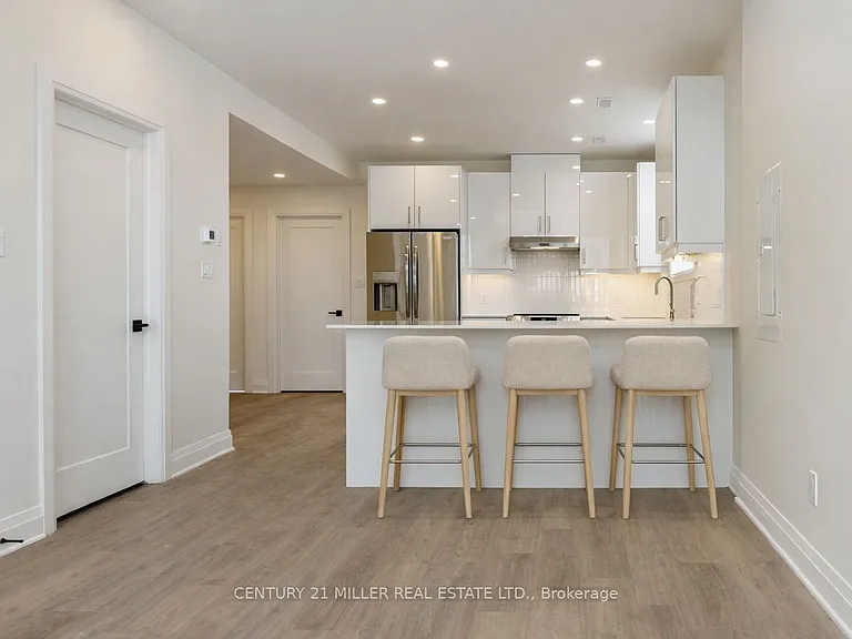 149 Richardson St #B — Photo 5