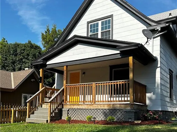 2229 Lawn Ave, Kansas City, MO 64127