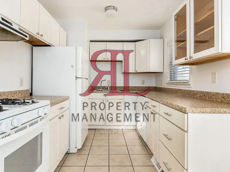 3400 Eisenhower Rd — Photo 11