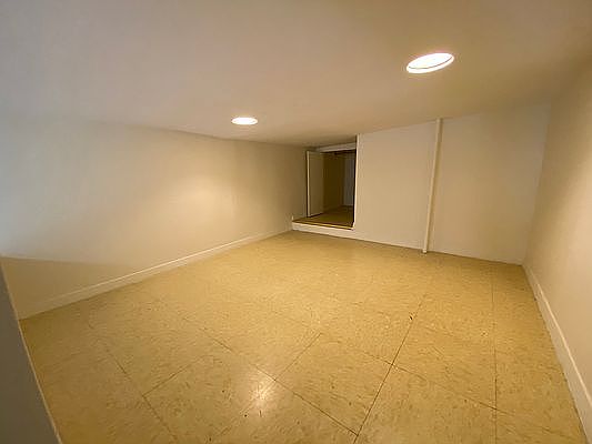 4th image of 315 W 14th St APT 3A