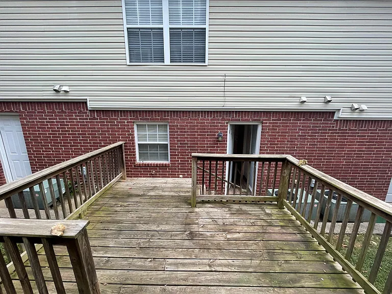 1899 W Stone St #2 — Photo 11