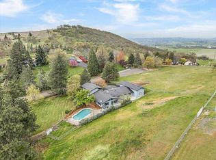 2455 David Ln, Medford, OR