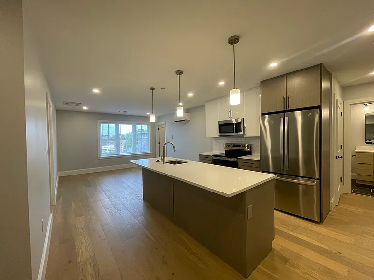 421 Market St #406 — Photo 3