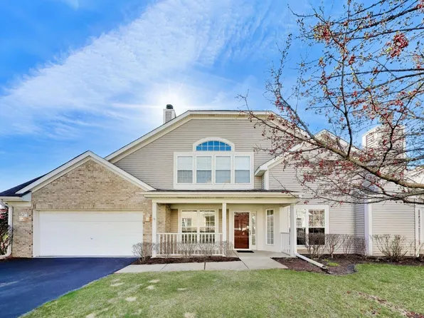 2710 Old Woods Trl, Plainfield, IL 60586