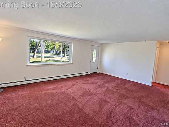 3rd image of 7795 Circle Blvd
