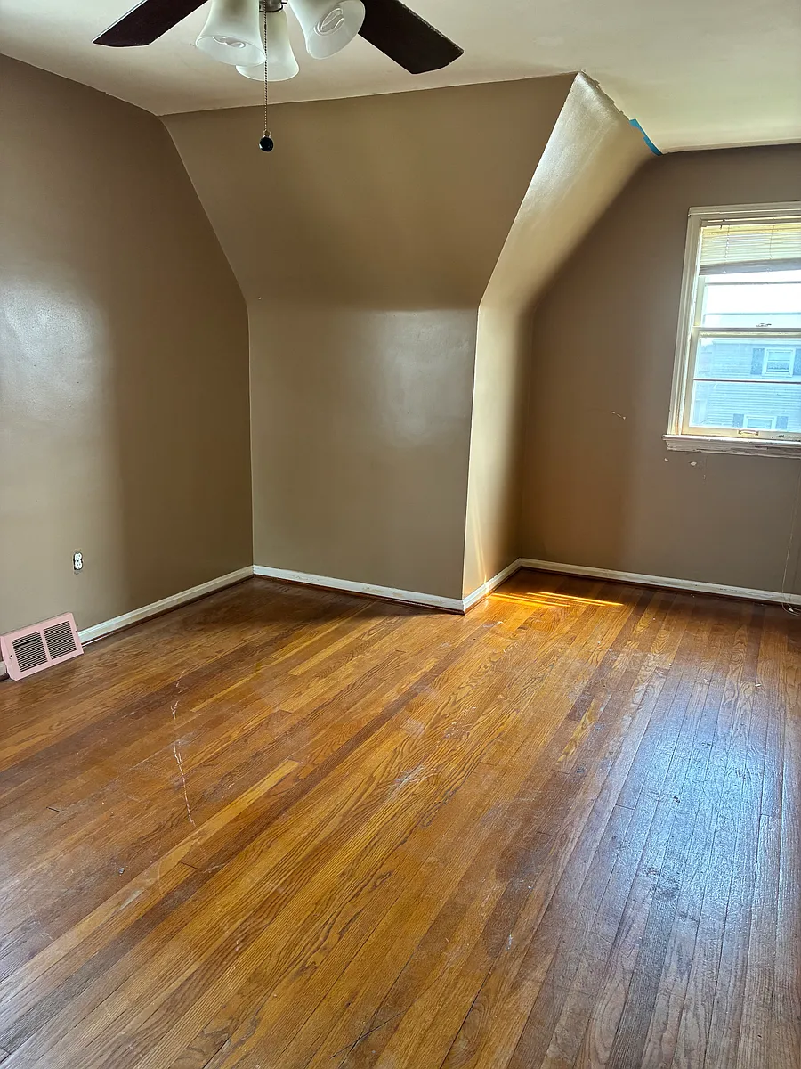 Building Photo - 4570 W 147th St