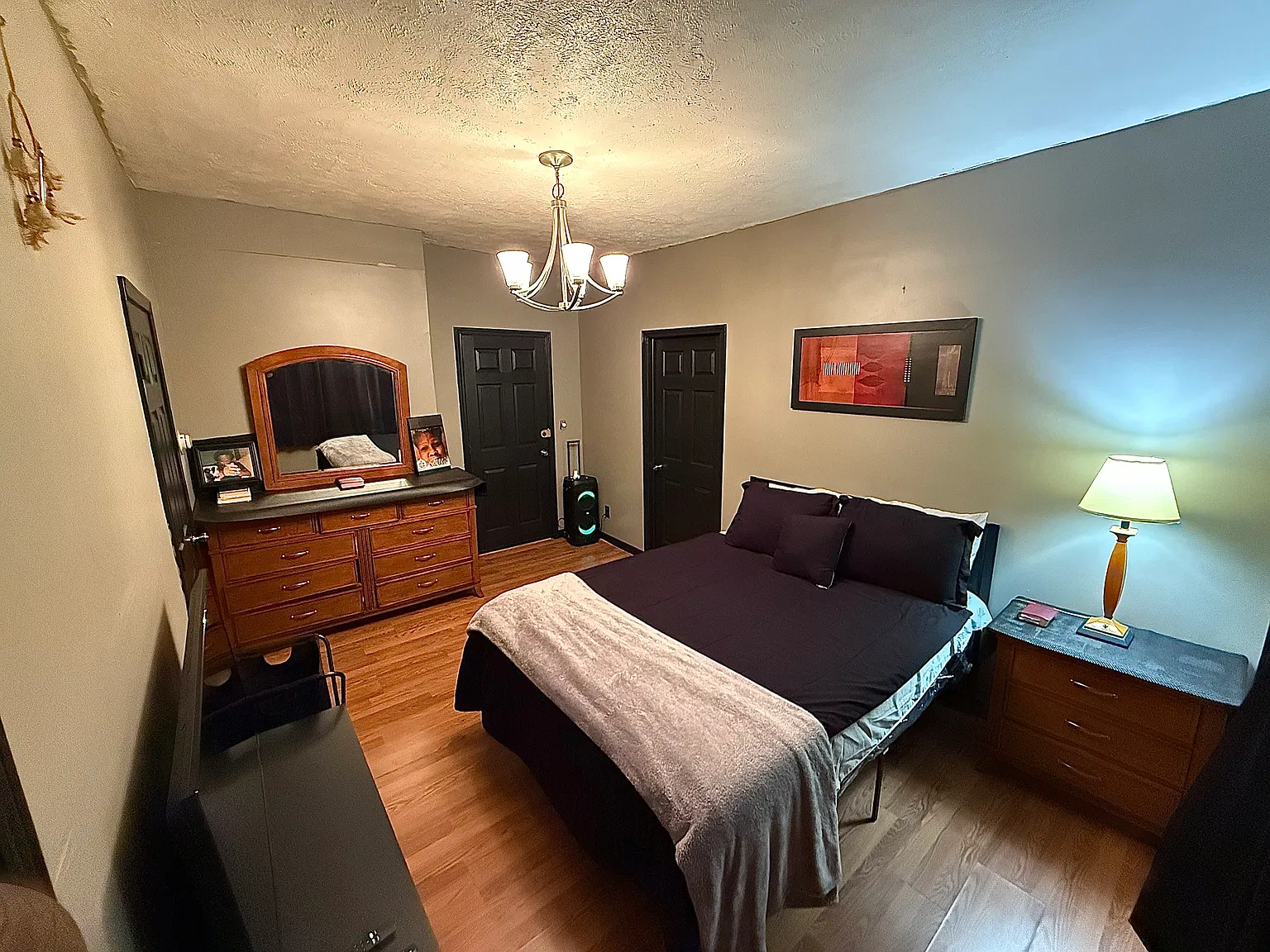 1 bed, 900 sqft, $1,650 — Photo 2
