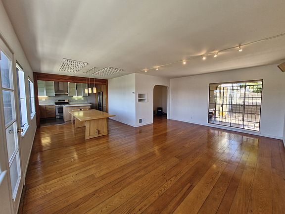 5th image of 2405 7th Ave