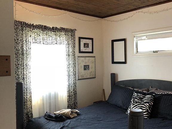4th image of 37 Caswell St APT 4